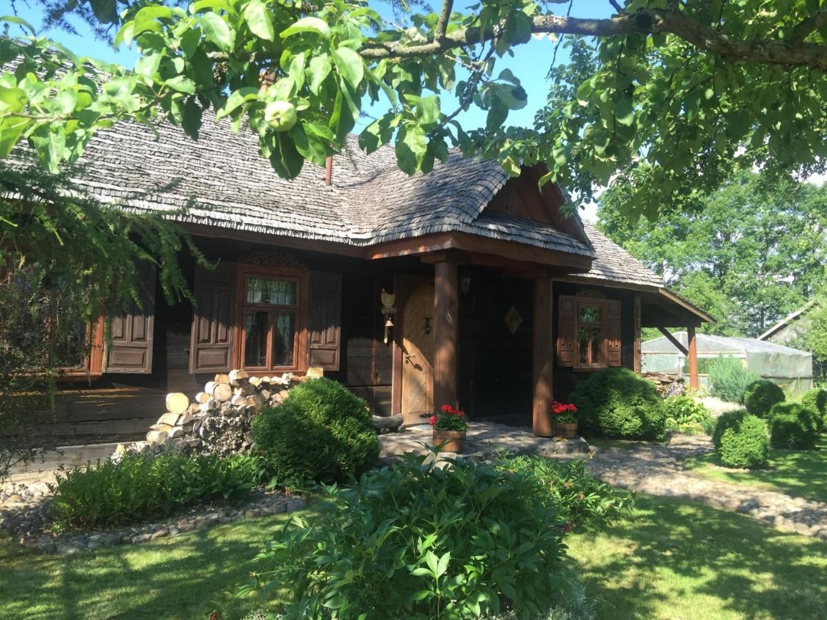 Фермерские дома Urokliwa Chata blisko Białowieży Ogrodniki-31